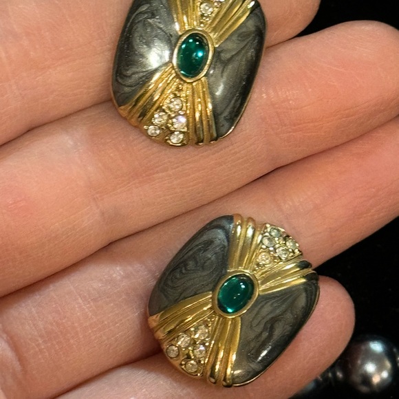 Vintage KJL Faux Grey Pearl crystal enameled panther necklace & earrings Set - Picture 10 of 11